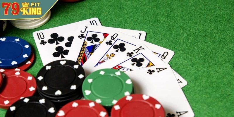 Cách chơi bài Bửu 4 lá kết hợp Bluffing gây áp lực